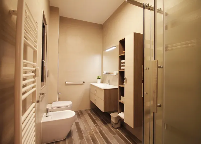 Apartament Eur Bright Spacious Terraced With Private Parking Only For Small Cars *